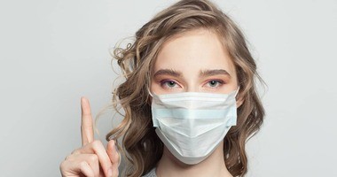Jak dbać o skórę pod maseczką ochronną?