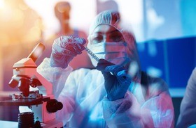 Polscy naukowcy pracują nad szczepionką na raka płuc