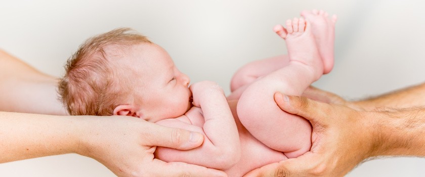 Rozwój dziecka – 1. miesiąc po porodzie