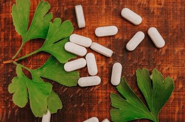 ginkgo biloba, miłorząb japoński, miłorząb japoński w tabletkach