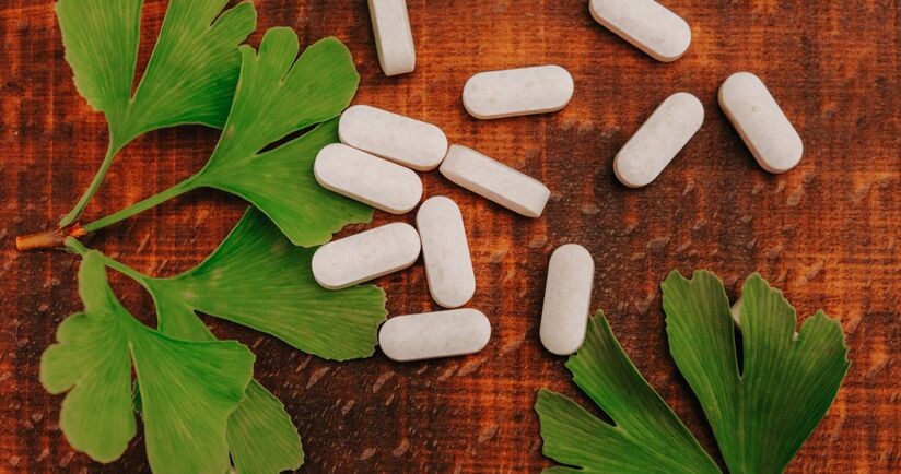 ginkgo biloba, miłorząb japoński, miłorząb japoński w tabletkach
