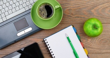 Sposoby na odchudzanie w pracy, czyli jak nie przytyć za biurkiem?