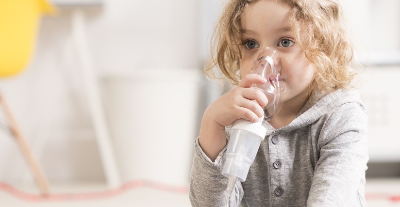 Inhalator – jak wybrać najlepszy? Czym różni się inhalator od nebulizatora?
