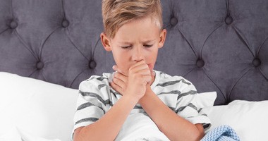 Kaszel krtaniowy – objawy i leczenie szczekającego kaszlu u dzieci i dorosłych