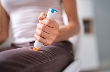 wstrząs anafilaktyczny, reakcja alergiczna na skorupiaki, reakcja alergiczna na jad pszczoły i osy, podawanie adrenaliny, epipen