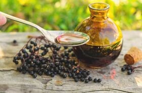 Domowe metody na przeziębienie to m.in. czarny bez. Naturalne metody na przeziębienie u dzieci, leczenie przeziębienia naturalnie, babcine sposoby na przeziebienie. 