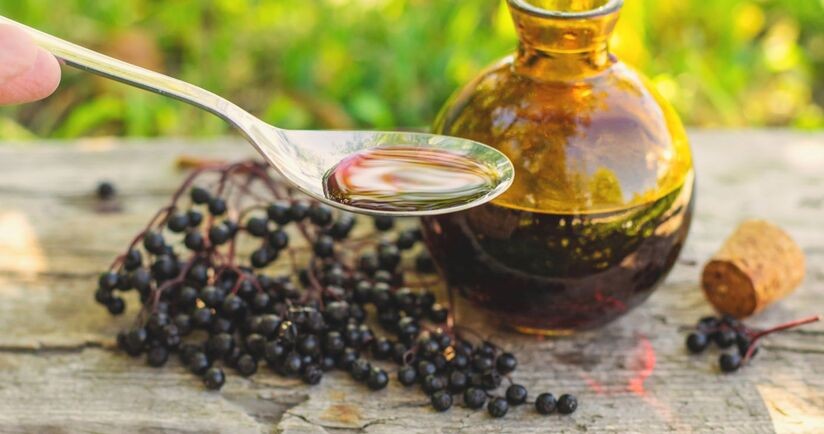 Domowe metody na przeziębienie to m.in. czarny bez. Naturalne metody na przeziębienie u dzieci, leczenie przeziębienia naturalnie, babcine sposoby na przeziebienie. 