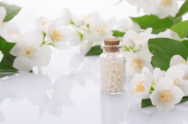 Jak podawać i dawkować leki homeopatyczne?