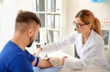 Kinaza kreatynowa (CK, CPK) – normy, za wysoka, za niska. Wskazania do badania