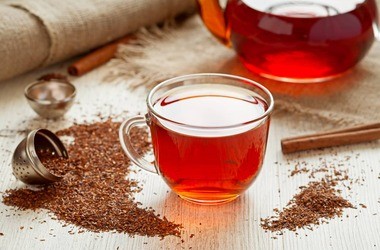 Rooibos – dlaczego warto pić herbatę z czerwonokrzewu?
