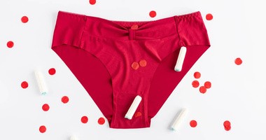 bielizna damska i produkty do higieny intymnej podczas menstruacji