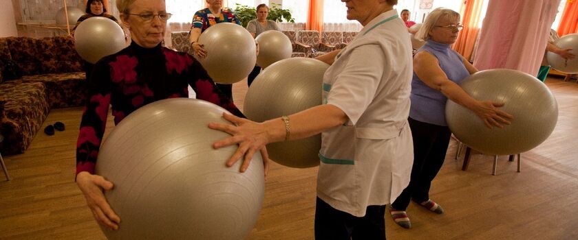 Jestem osobą niepełnosprawną w małym stopniu. Czy mogłabym uczęszczać na fitness?