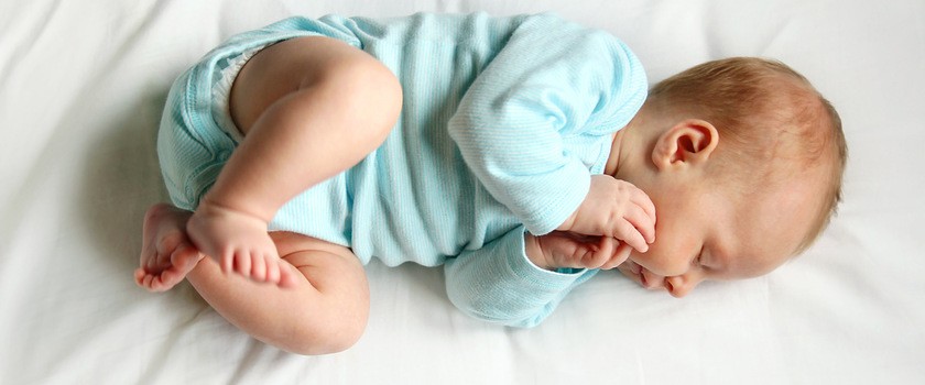 Dyschezja niemowlęca – przyczyny, objawy, diagnostyka