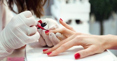 Manicure hybrydowy