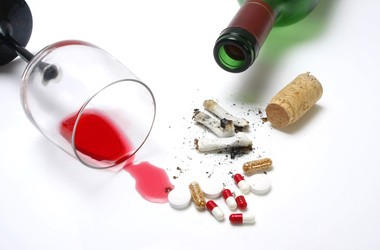 Alkohol i papierosy to fatalna mieszanka dla mózgu