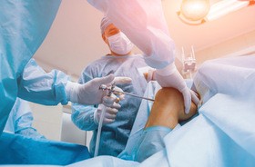 Artroskopia kolana – jakie są wskazania do zabiegu artroskopowego kolana? Rehabilitacja po artroskopii