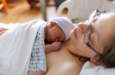 Skala Apgar – na czym polega ocena stanu noworodka wg skali Apgar?