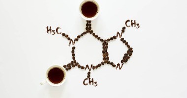 Kofeina – właściwości i zastosowanie. Jak wpływa na organizm?