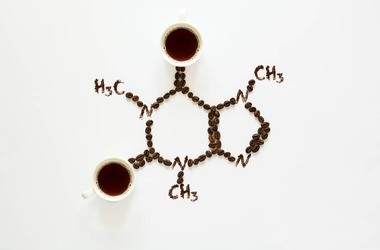 Kofeina – właściwości i zastosowanie. Jak wpływa na organizm?