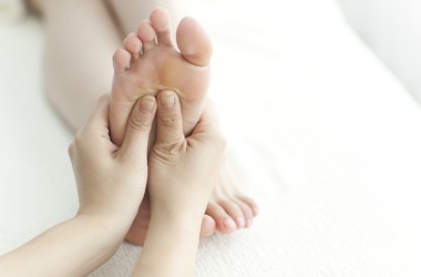 Akupresura stóp — na czym polega i jak działa?