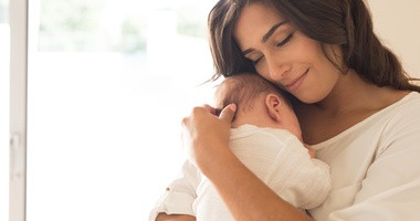 Nawet krótka rozłąka z matką może szkodzić noworodkowi
