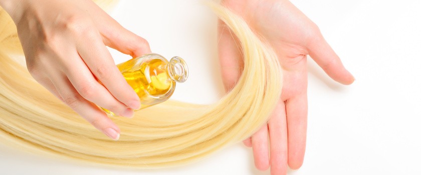 Olejowanie włosów – wybieramy odpowiedni olej do struktury i potrzeby włosa