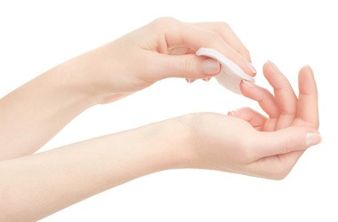 Jak wzmocnić paznokcie? Praktyczne porady