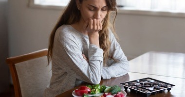 kobieta w depresji, dieta przy depresji, dieta na depresję, dieta dla osoby z depresją, żywienie w depresji