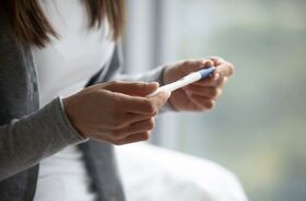 ciąża biochemiczna, wczesne poronienie, pozytywny test ciążowy