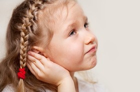 Zapalenie ucha środkowego u dzieci i dorosłych - objawy i leczenie
