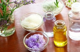 Zmysłowy masaż - aromatyczne olejki zapachowe
