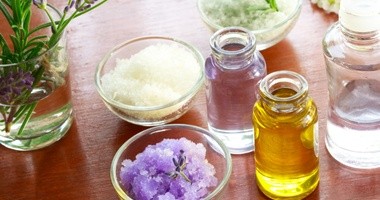 Zmysłowy masaż - aromatyczne olejki zapachowe