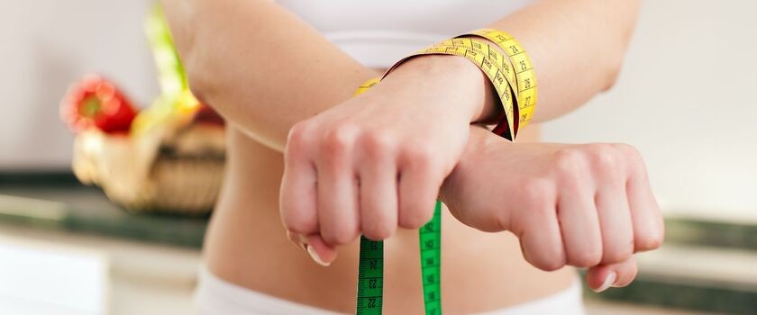 Zaburzenia odżywiania u nastolatek – bulimia i jedzenie kompulsywne