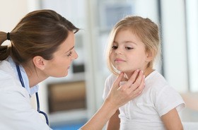 Niedoczynność tarczycy u dzieci – przyczyny, objawy, leczenie