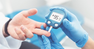 Nieinwazyjne urządzenia do monitorowania poziomu glukozy w pocie
