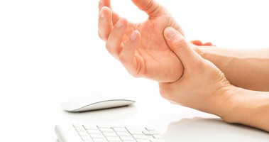 Zespół cieśni nadgarstka - bolące dłonie