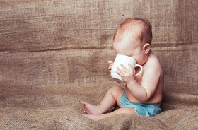 Herbatka z kopru włoskiego dla niemowląt i dorosłych – właściwości, działanie i przeciwwskazania