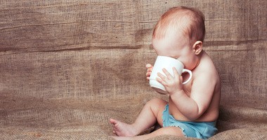 Herbatka z kopru włoskiego dla niemowląt i dorosłych – właściwości, działanie i przeciwwskazania