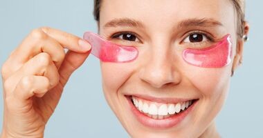 jak pielęgnować okolice oczu, cienie pod oczami, skóra pod oczami