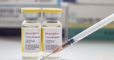 Wektorowa szczepionka przeciw COVID-19 firmy Johnson & Johnson – czy jest skuteczna?