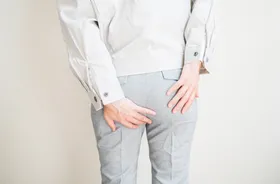 Objawy i przyczyny owsików. Jak się pozbyć owsików?