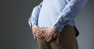 ból odbytu, jakie mogą być przyczyny bólu odbytu, hemoroidy, choroby odbytu