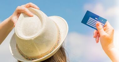 karta ekuz, ubezpieczenie podróżne, ubezpieczenie za granicą, karta europejskiego ubezpieczenia zdrowotnego
