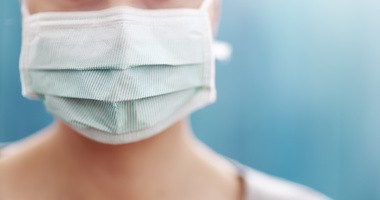 Obowiązek zakrywania nosa i ust – jak prawidłowo korzystać z maski ochronnej?