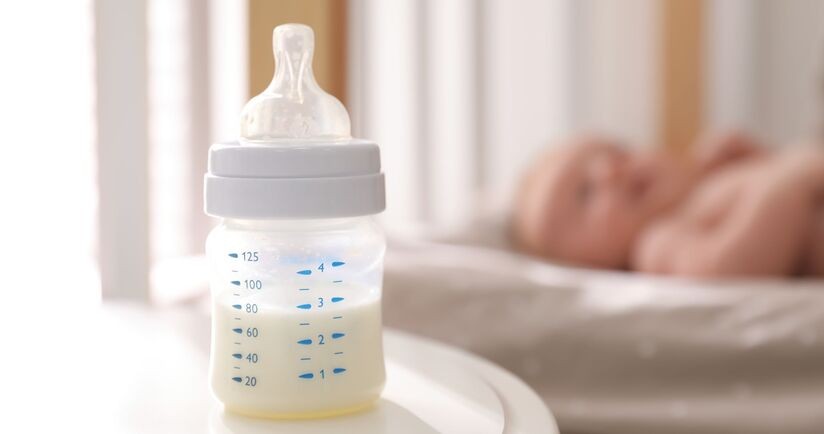 mleko dla niemowląt wycofane, mleko nestle wycofane, nestle wyciofuje mleko, toksyna w mleku dla dzieci, mleko w butelce