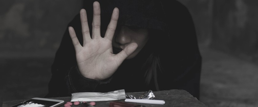 Nastolatek walczący z uzależnieniem od narkotyków