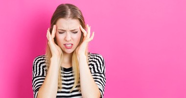 Napięciowy ból głowy – przyczyny, objawy, diagnostyka. Jak sobie radzić z naczynioruchowymi bólami głowy?