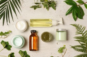 Naturalne kosmetyki — jak wybrać właściwe?