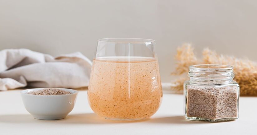 środki przeczyszczające, środki na zaparcia, leki przeczyszczające, babka płesznik rozpuszczona w wodzie, błonnik na zaparcia