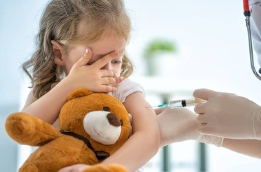 Szczepionka Hib – charakterystyka, cena, skutki uboczne szczepionki przeciw Haemophilus influenzae